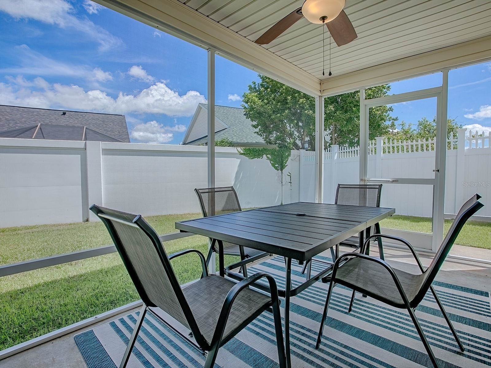 869 Drakeswood Avenue, The Villages, FL 32162