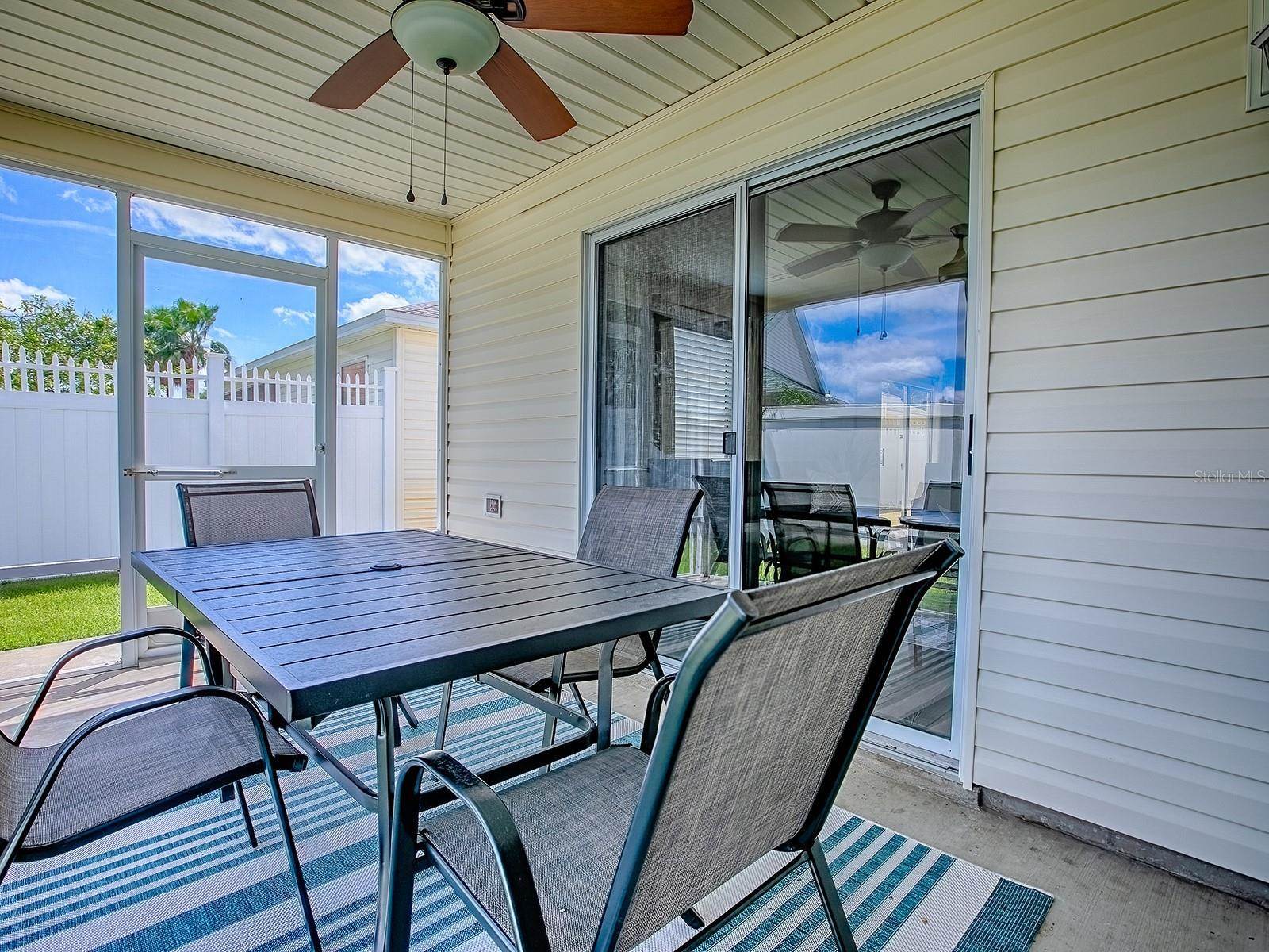 869 Drakeswood Avenue, The Villages, FL 32162