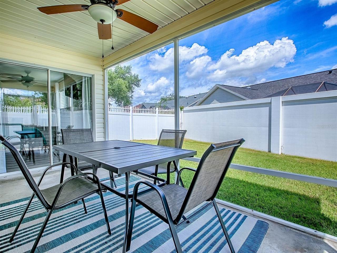 869 Drakeswood Avenue, The Villages, FL 32162