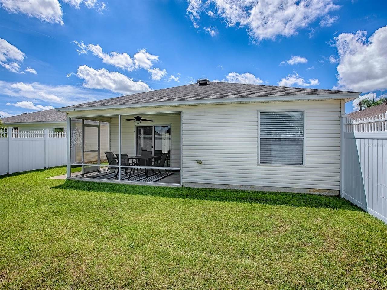 869 Drakeswood Avenue, The Villages, FL 32162