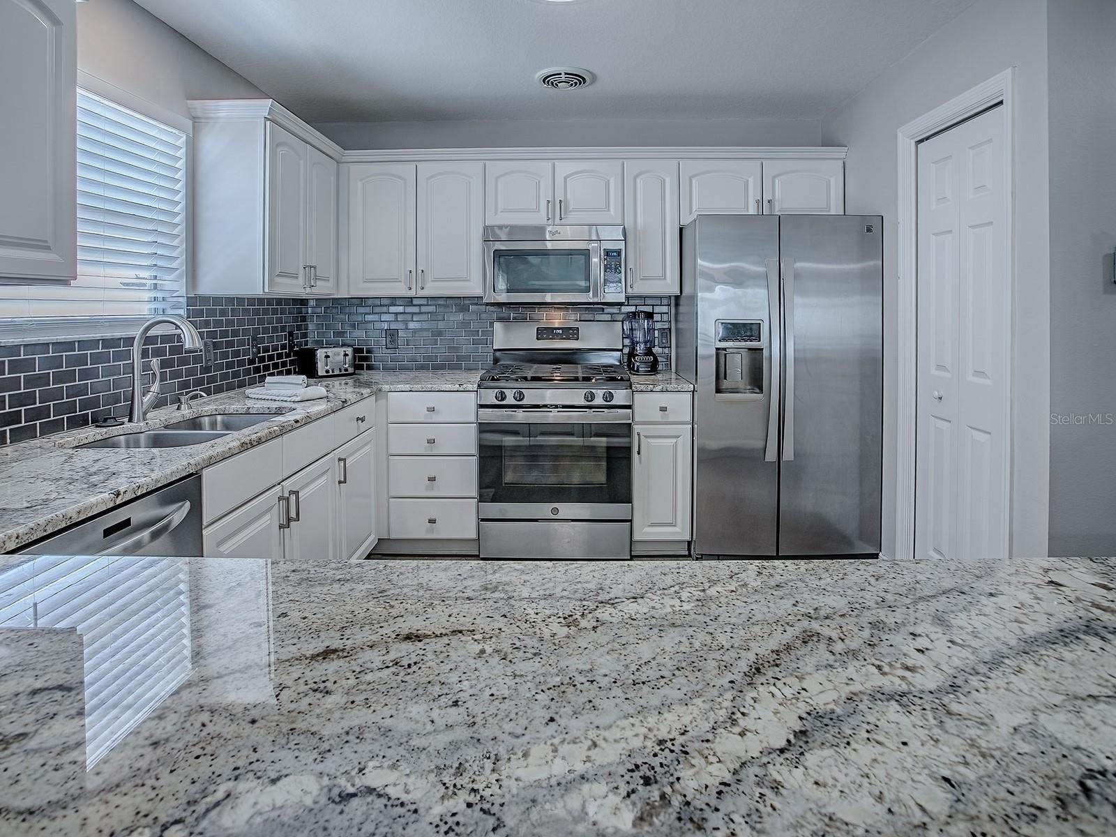 869 Drakeswood Avenue, The Villages, FL 32162