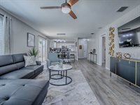 869 Drakeswood Avenue, The Villages, FL 32162