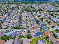 869 Drakeswood Avenue, The Villages, FL 32162