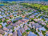 869 Drakeswood Avenue, The Villages, FL 32162