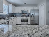 869 Drakeswood Avenue, The Villages, FL 32162