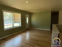 529 Melody Ct, Carbondale, KS 66523