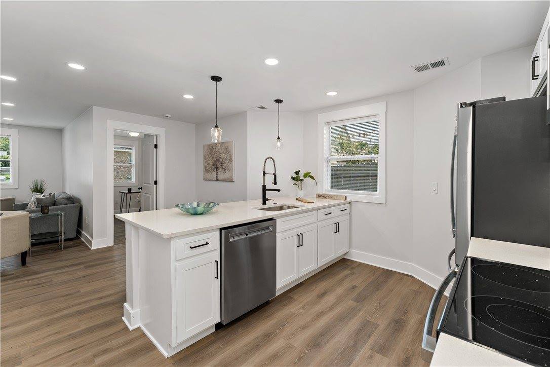 209 Shaler St, Mt Washington, PA 15211