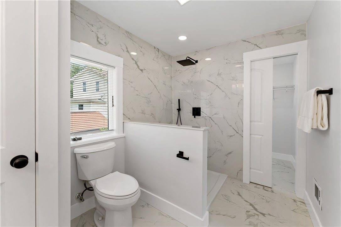 209 Shaler St, Mt Washington, PA 15211