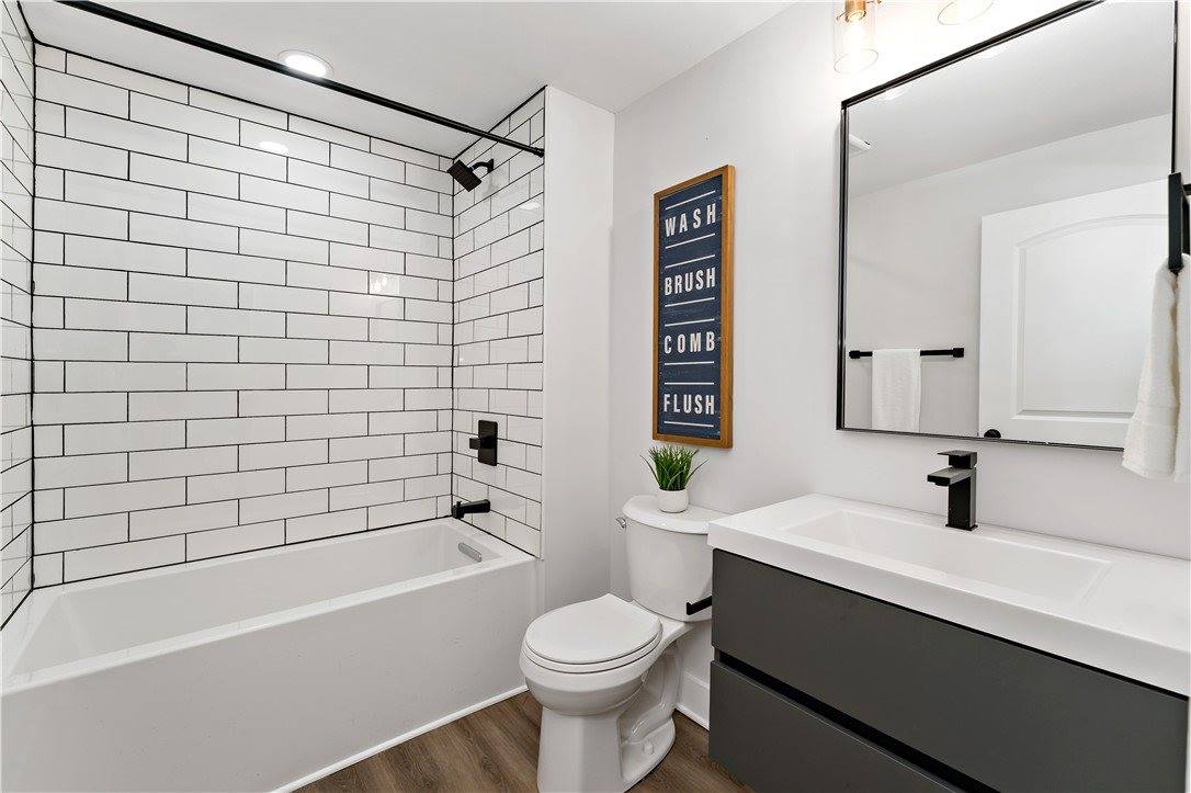 209 Shaler St, Mt Washington, PA 15211