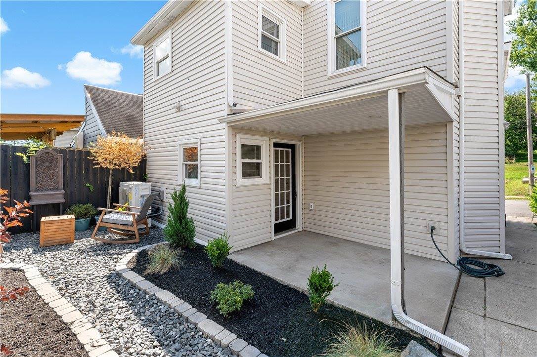 209 Shaler St, Mt Washington, PA 15211