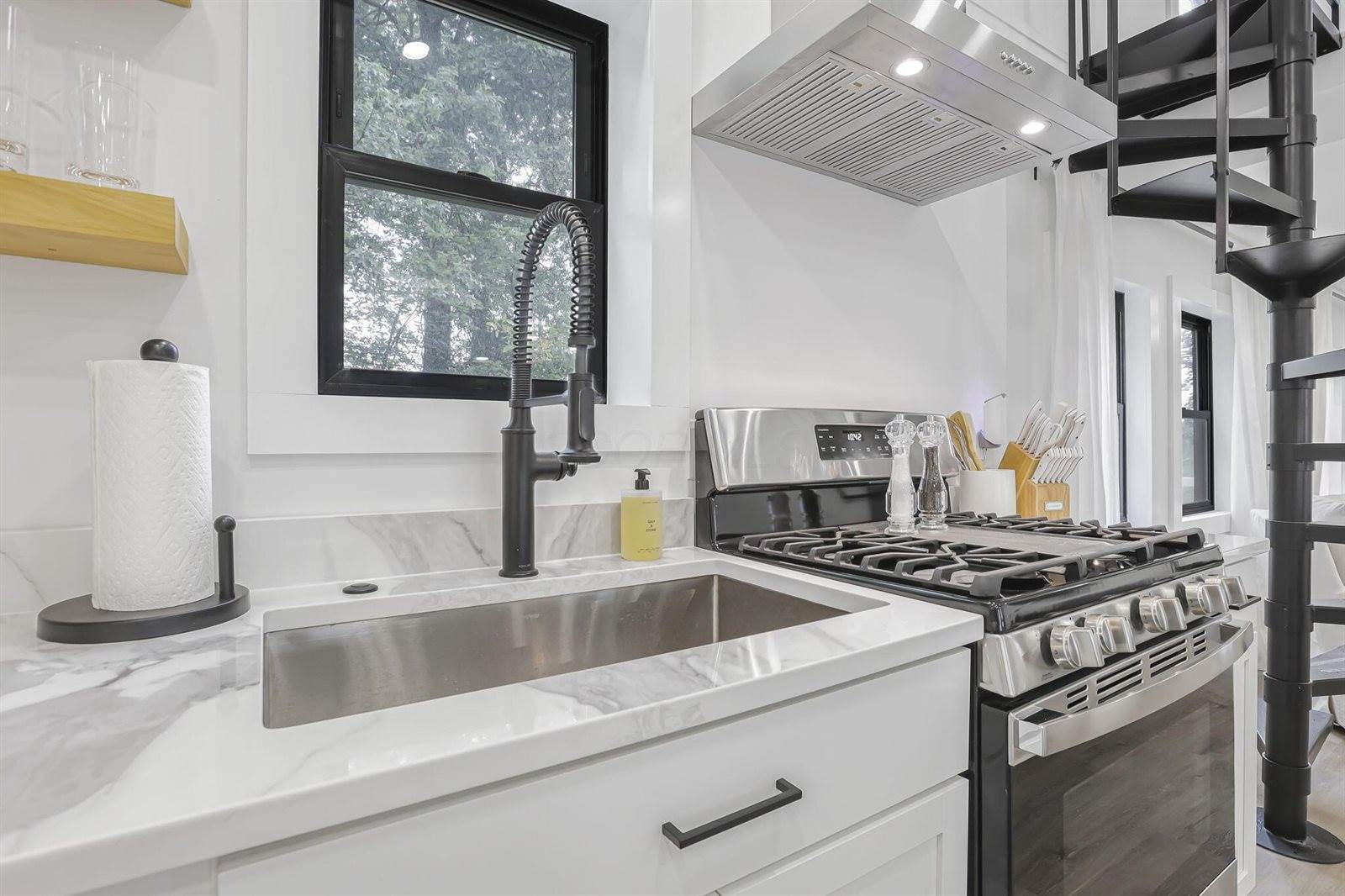 3996 North Bank Road, Millersport, OH 43046