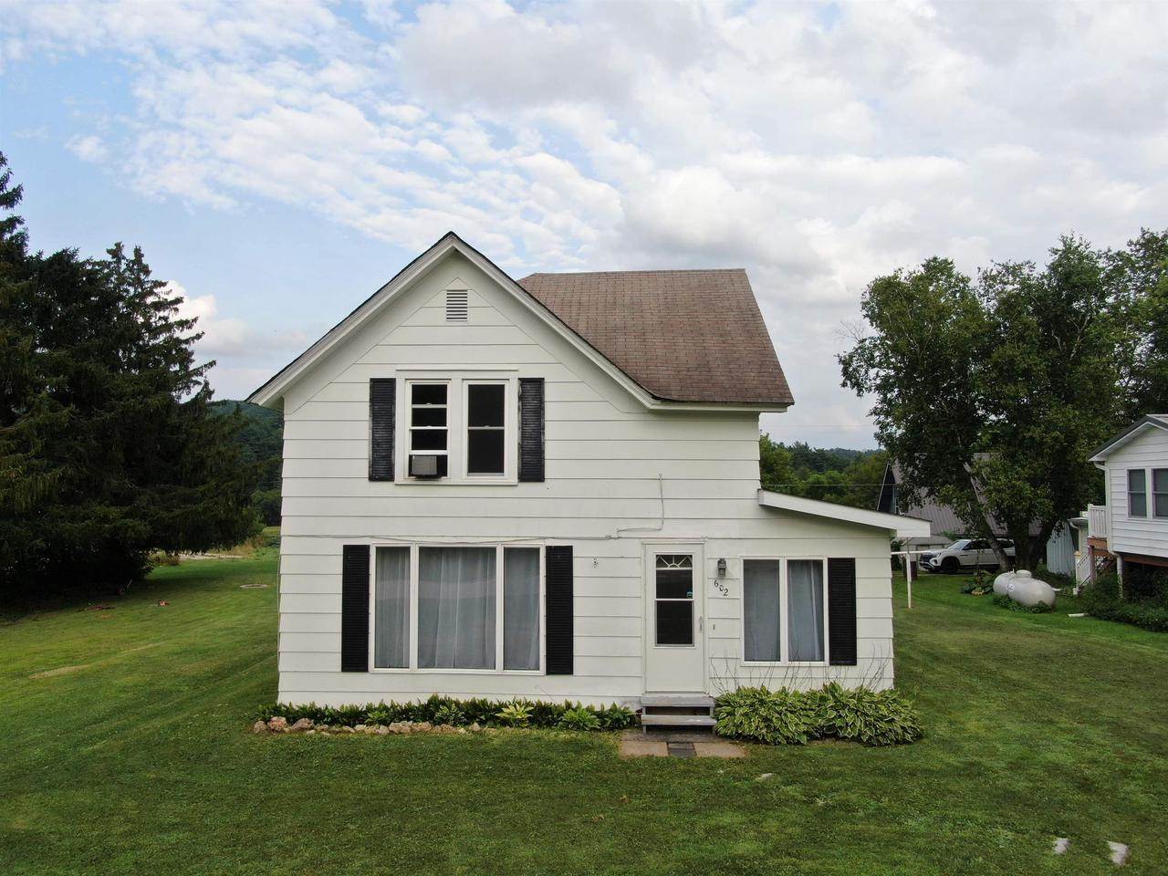 602 Division Street, Ontario, WI 54651