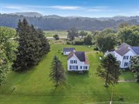 602 Division Street, Ontario, WI 54651