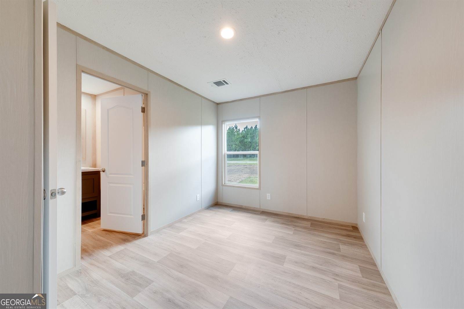 410 L B Hall Road, Garfield, GA 30425