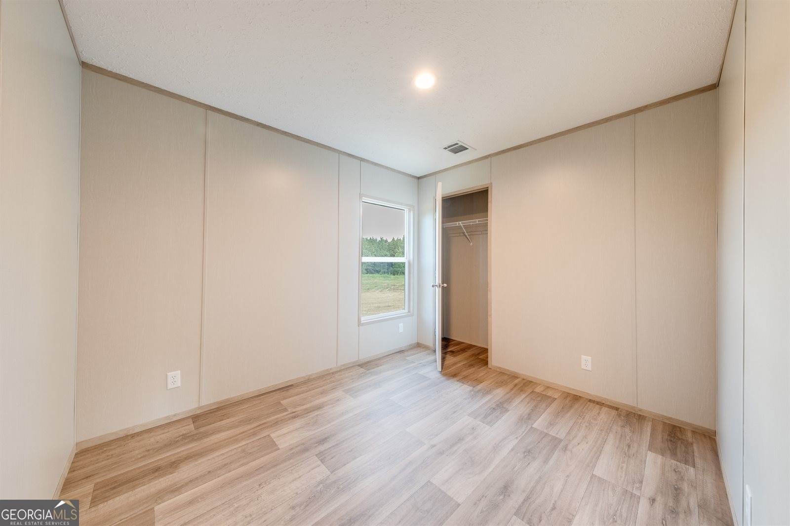 410 L B Hall Road, Garfield, GA 30425