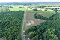 410 L B Hall Road, Garfield, GA 30425