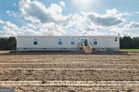 410 L B Hall Road, Garfield, GA 30425