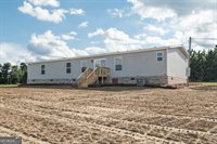 410 L B Hall Road, Garfield, GA 30425