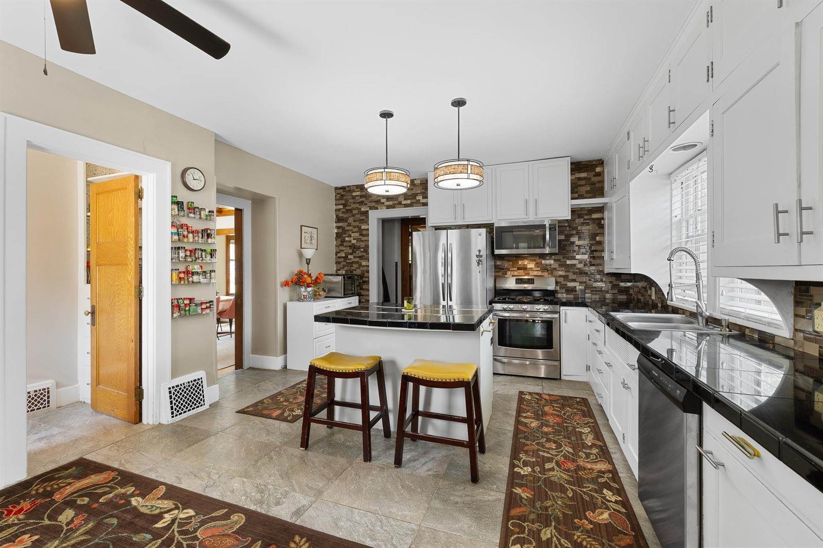 1513 Division Street, Stevens Point, WI 54481