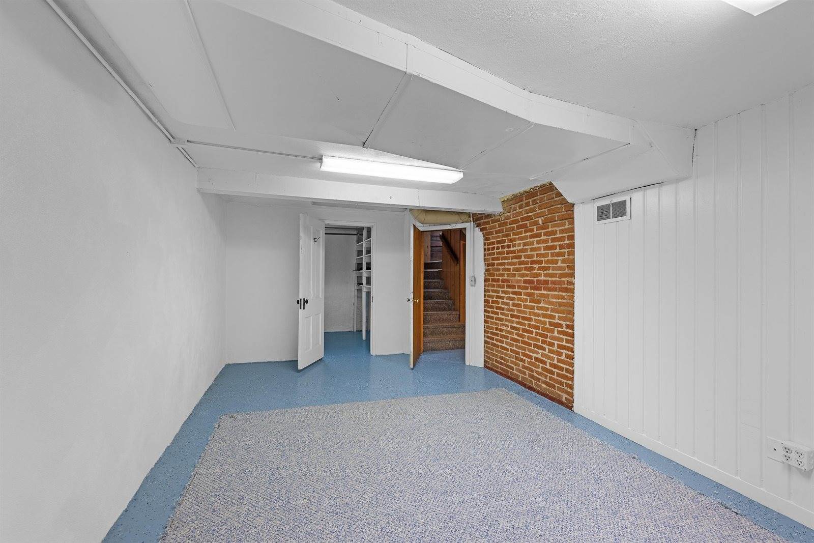 1513 Division Street, Stevens Point, WI 54481