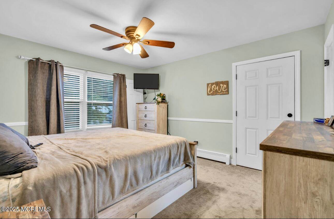 933 Lawrence Avenue, Toms River, NJ 08757