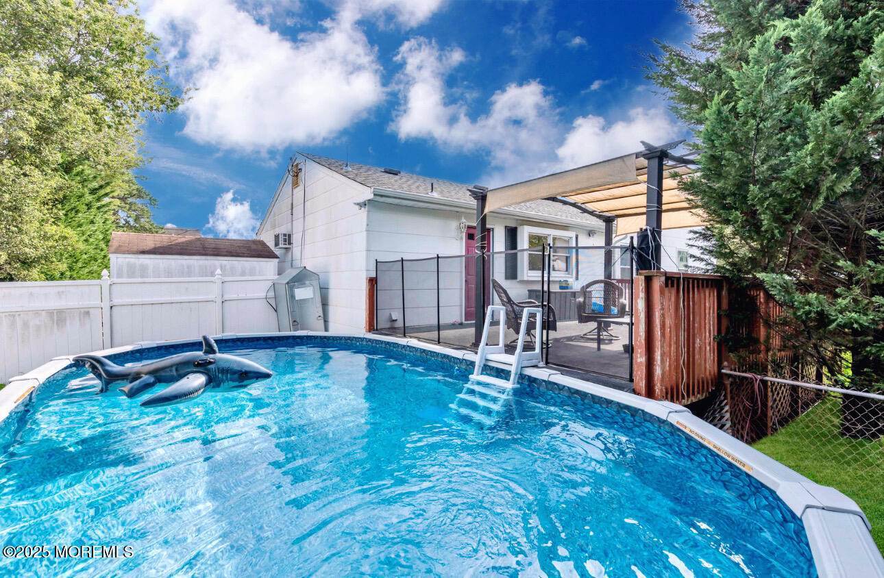 933 Lawrence Avenue, Toms River, NJ 08757