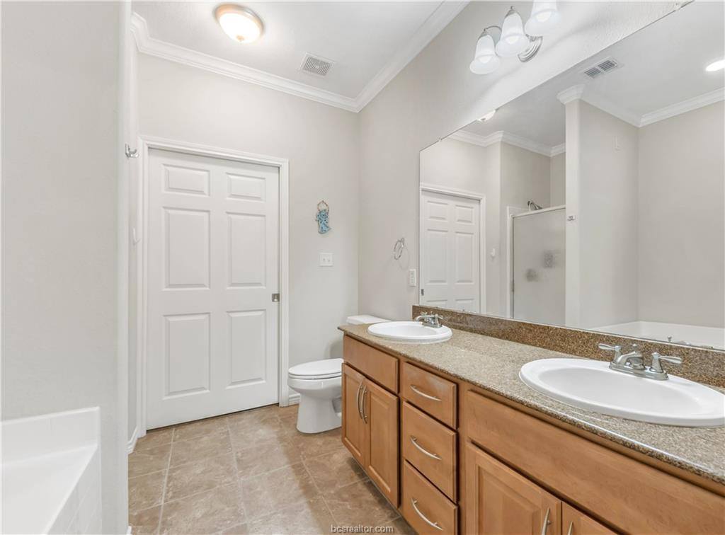 1611 Culture Lane, College Station, TX 77845