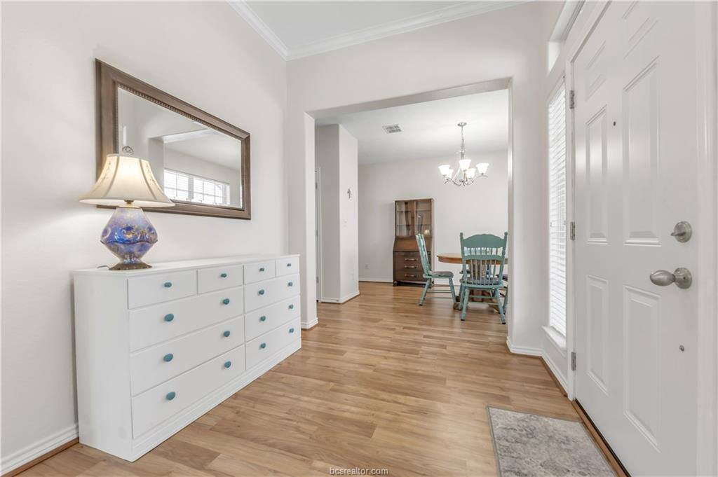 1611 Culture Lane, College Station, TX 77845