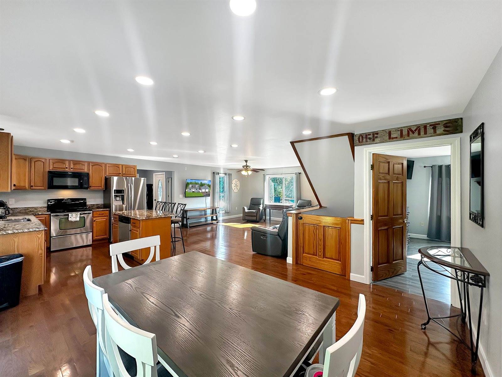 17 Maple Street, Mapleton, ME 04757