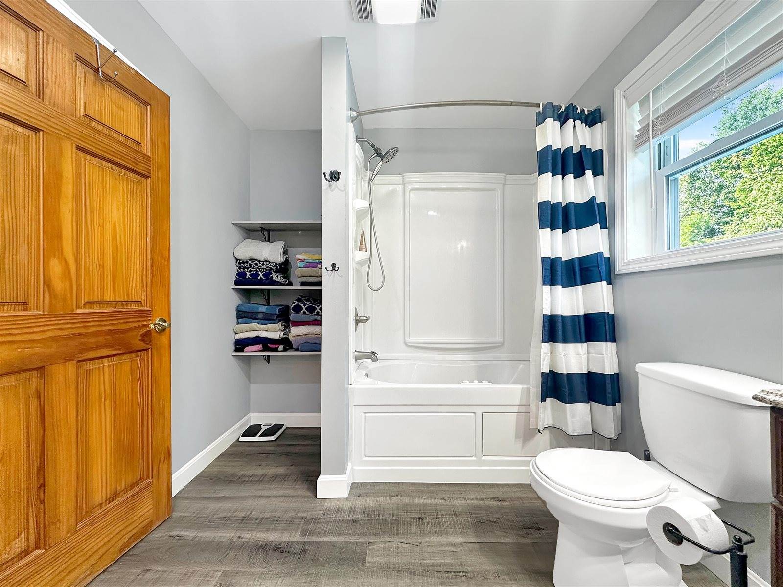 17 Maple Street, Mapleton, ME 04757