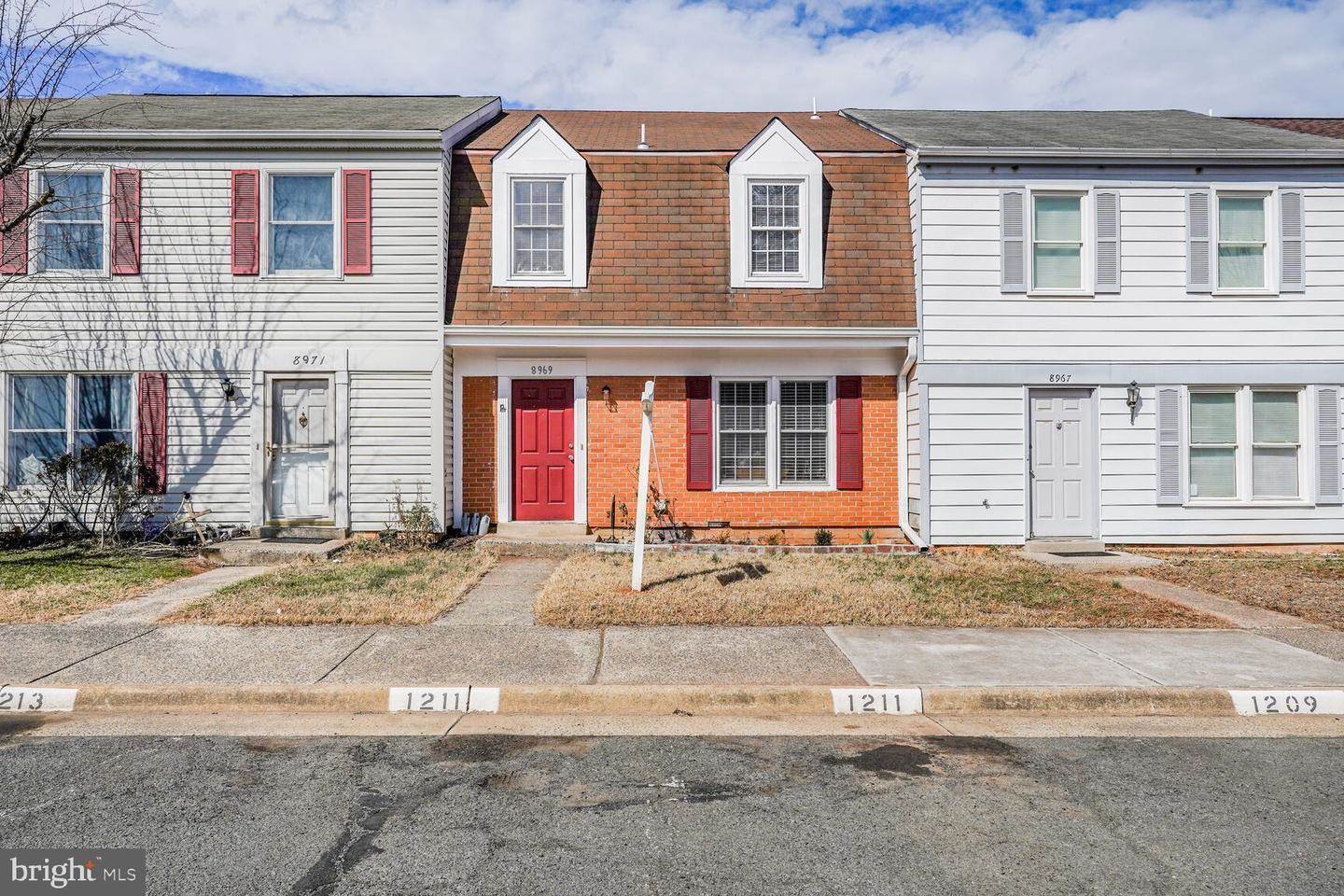 8969 McDowell Cmn, Manassas, VA 20110