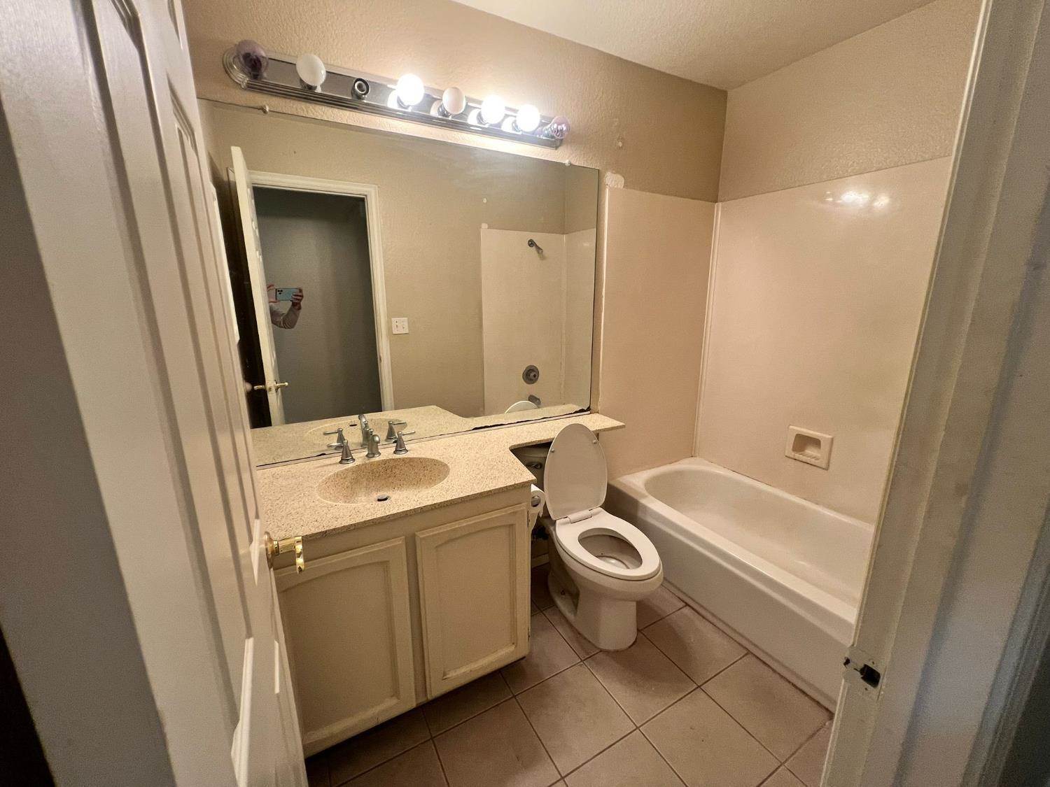 8459 Pastori Way, Sacramento, CA 95828