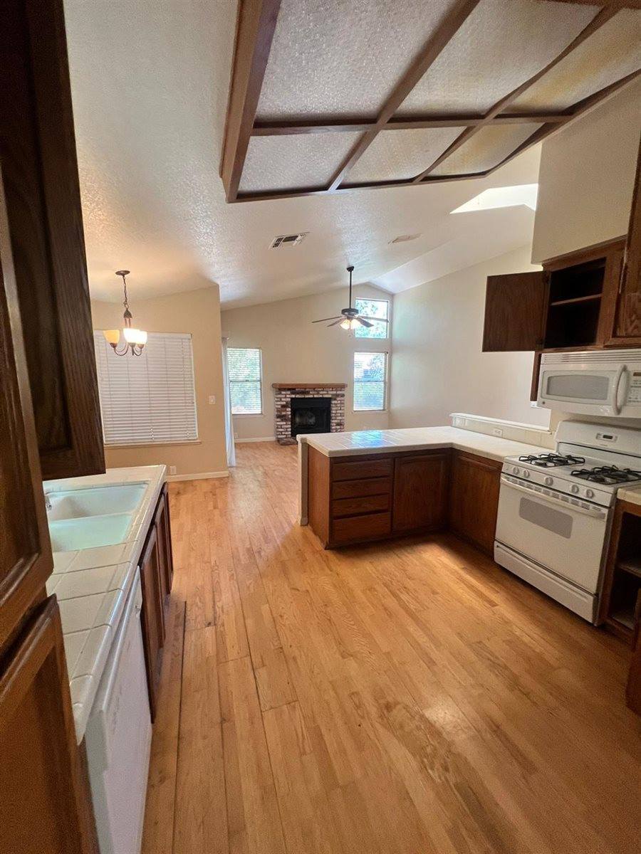 8459 Pastori Way, Sacramento, CA 95828