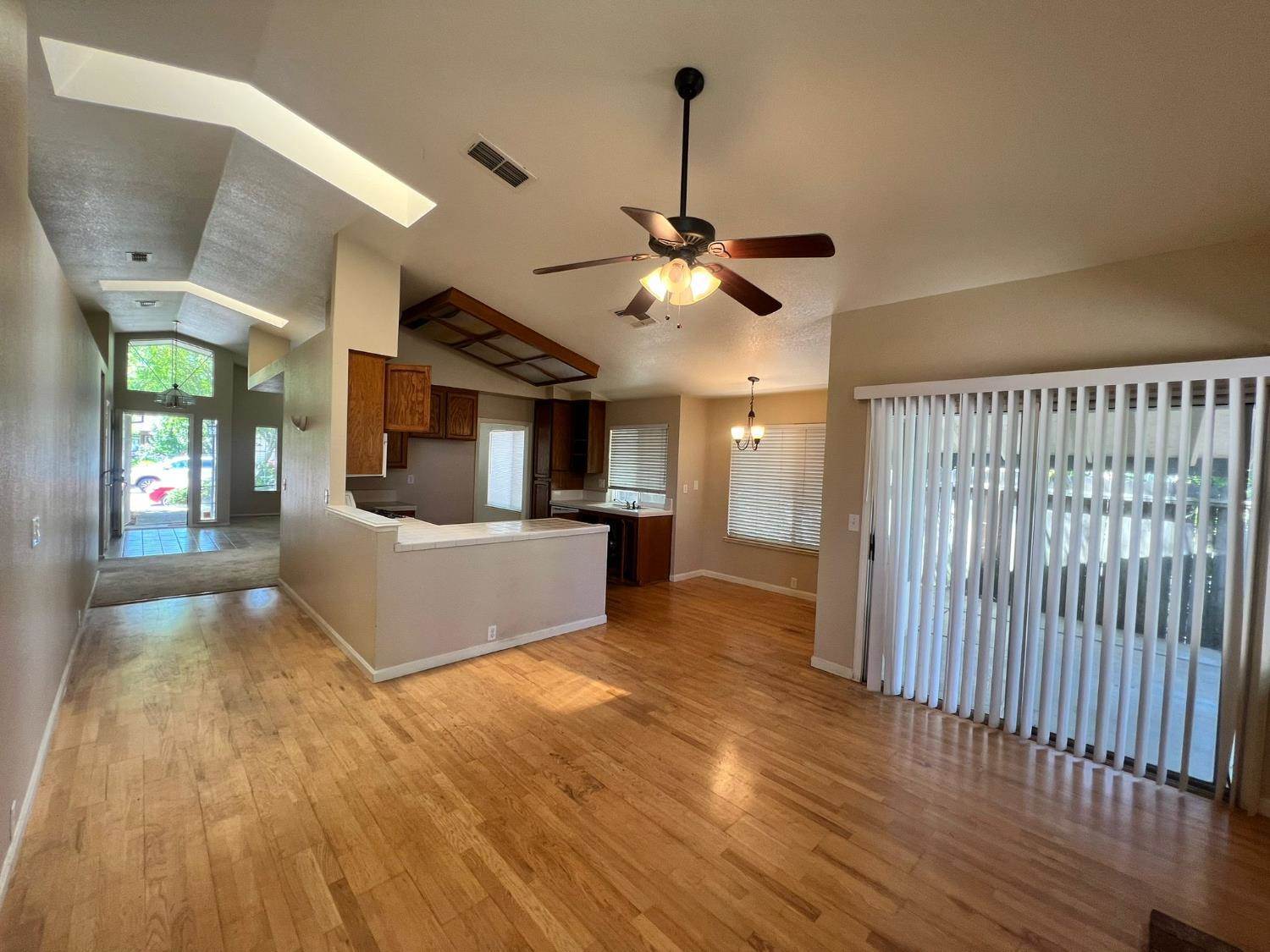 8459 Pastori Way, Sacramento, CA 95828