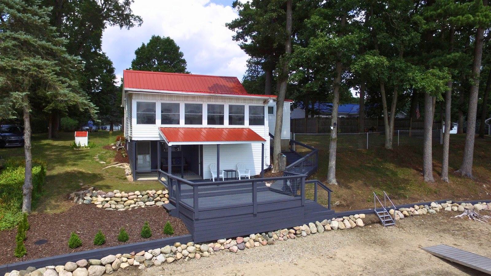 551 North Rock Lake Drive, Vestaburg, MI 48891