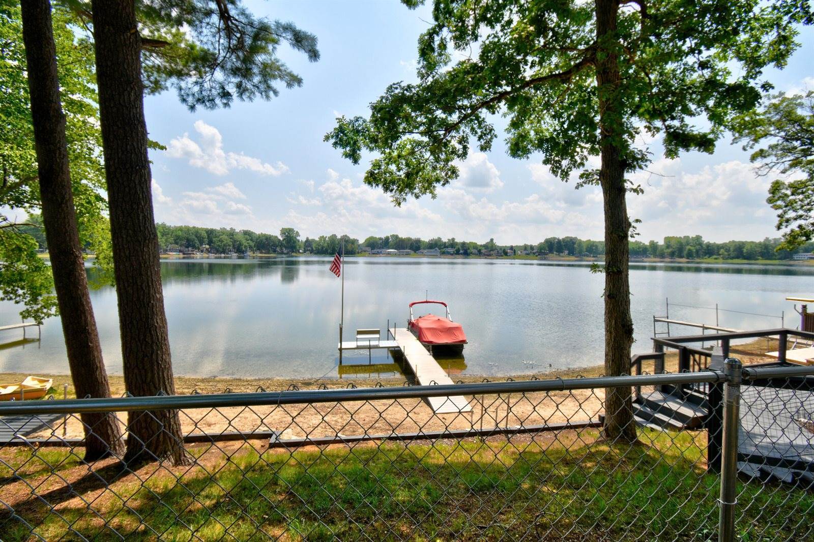 551 North Rock Lake Drive, Vestaburg, MI 48891