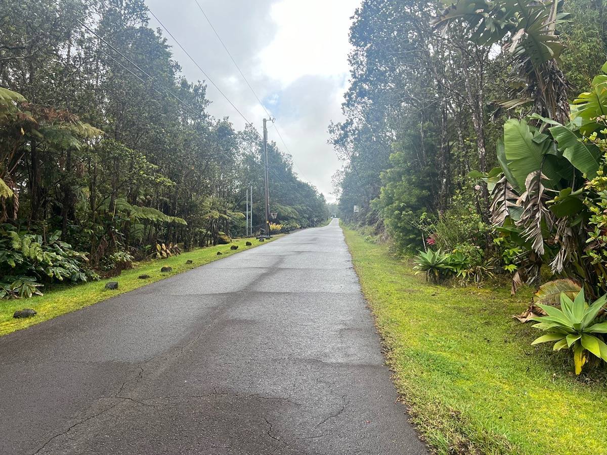 Ala Ohia St, Volcano, HI 96785