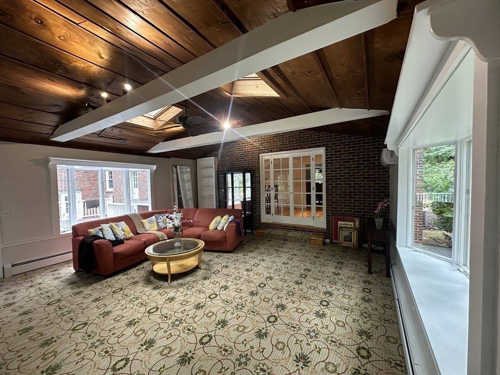 186 Pecunit Street, Canton, MA 02021