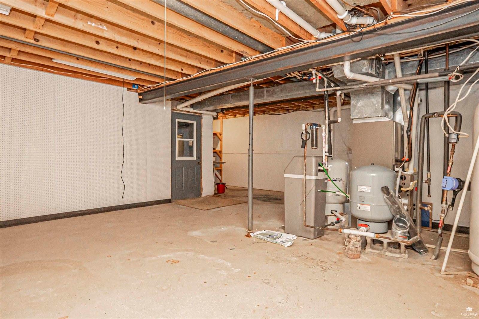 5816 Kansas 244 Highway, Junction City, KS 66441