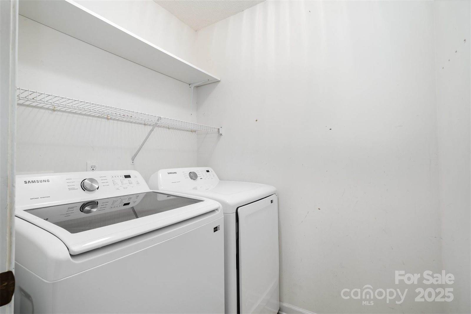 2076 Summerfield Circle, Conover, NC 28613