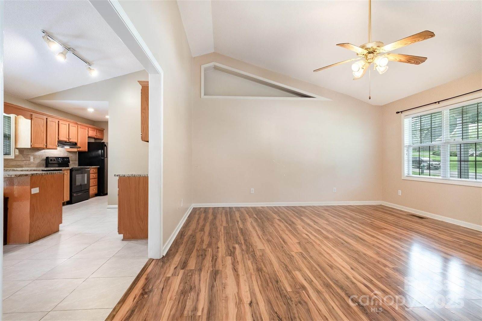 2076 Summerfield Circle, Conover, NC 28613