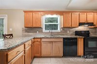 2076 Summerfield Circle, Conover, NC 28613