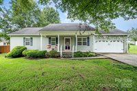 2076 Summerfield Circle, Conover, NC 28613