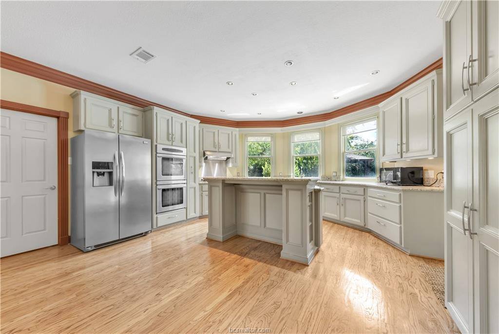 2904 Camille Drive, College Station, TX 77845