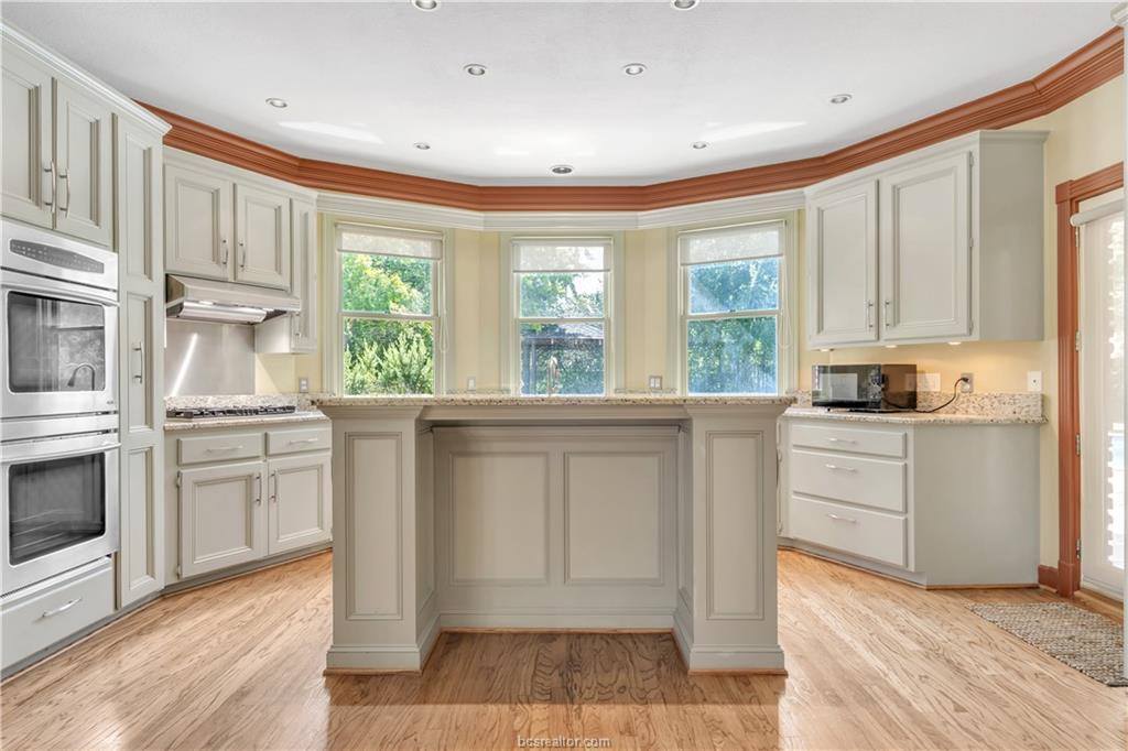 2904 Camille Drive, College Station, TX 77845