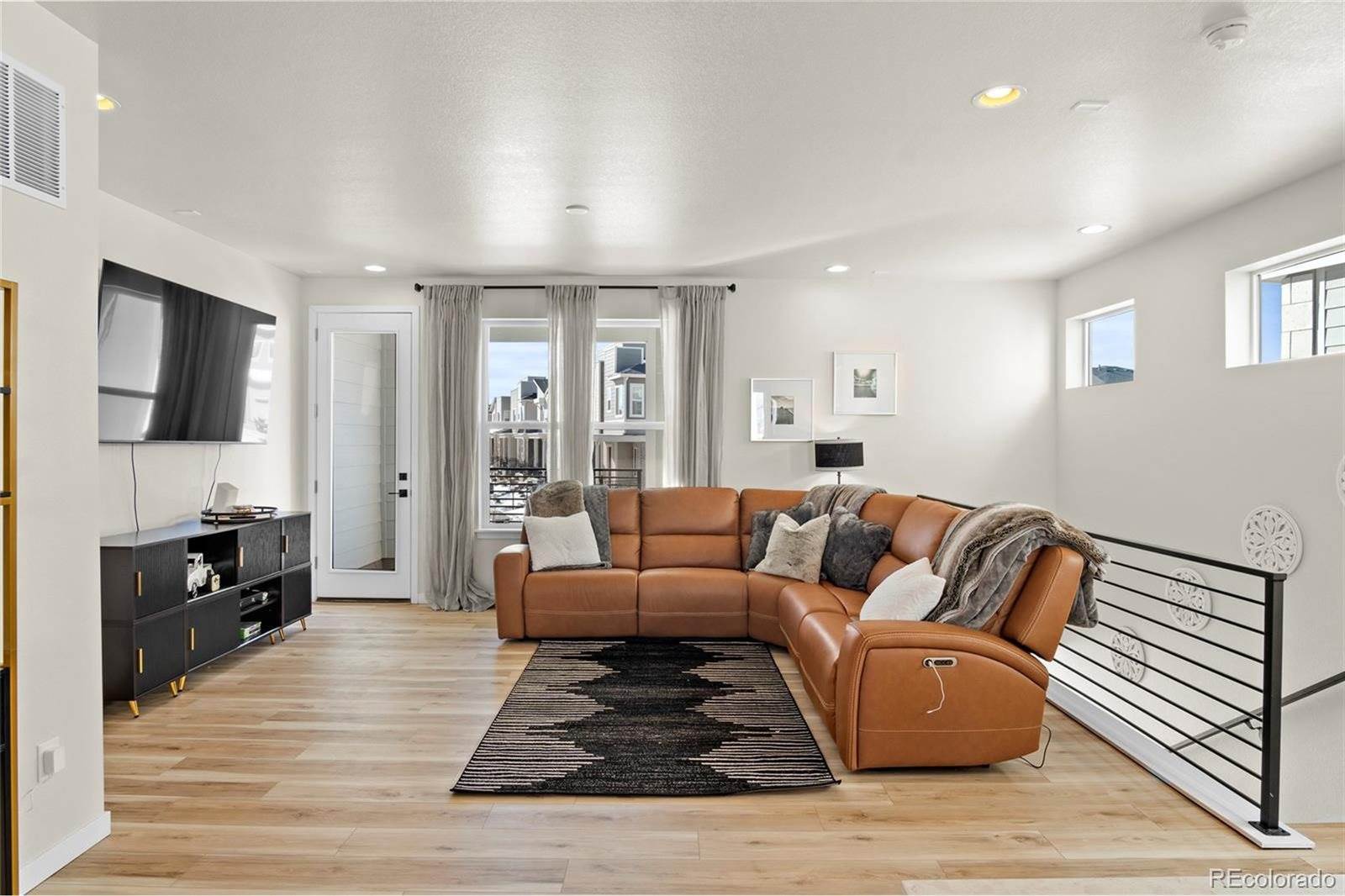 12374 Farmview St, Thornton, CO 80241