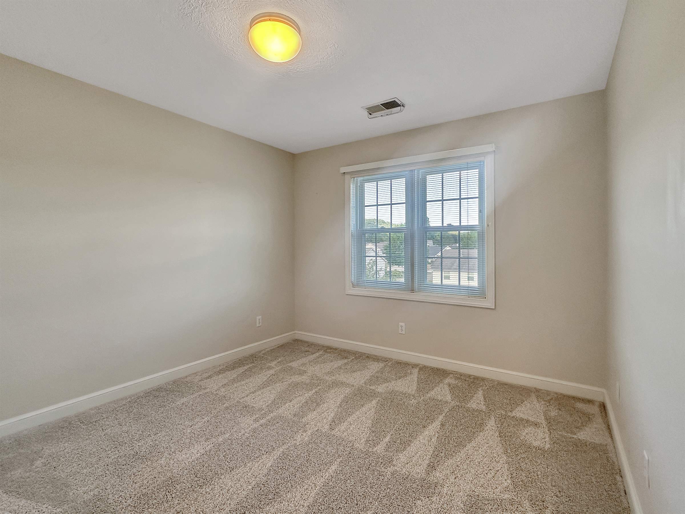 536 N Union, Loudonville, OH 44842