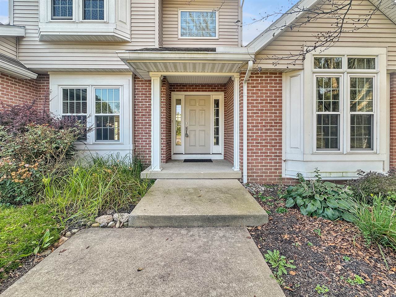 536 N Union, Loudonville, OH 44842