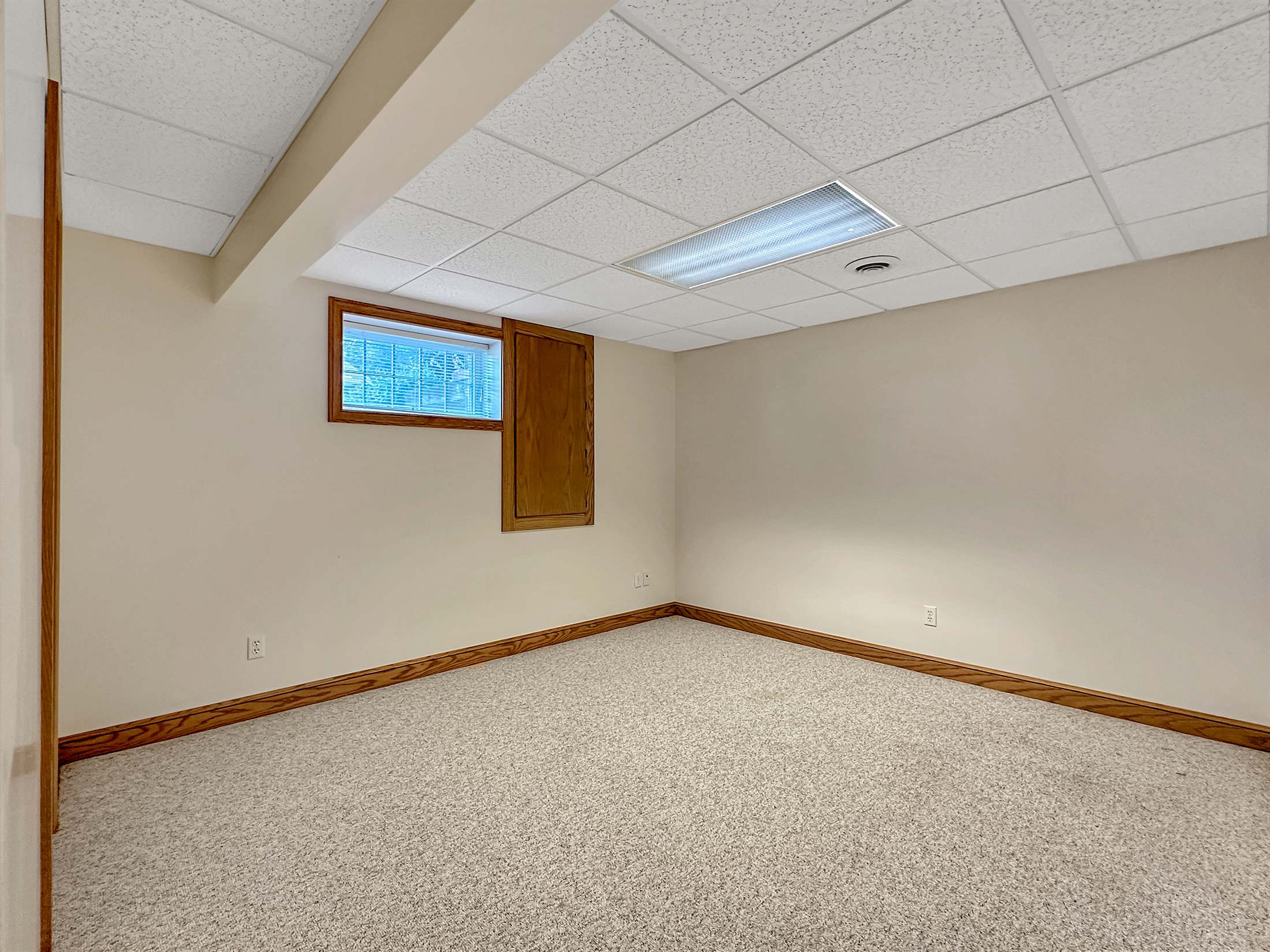 536 N Union, Loudonville, OH 44842