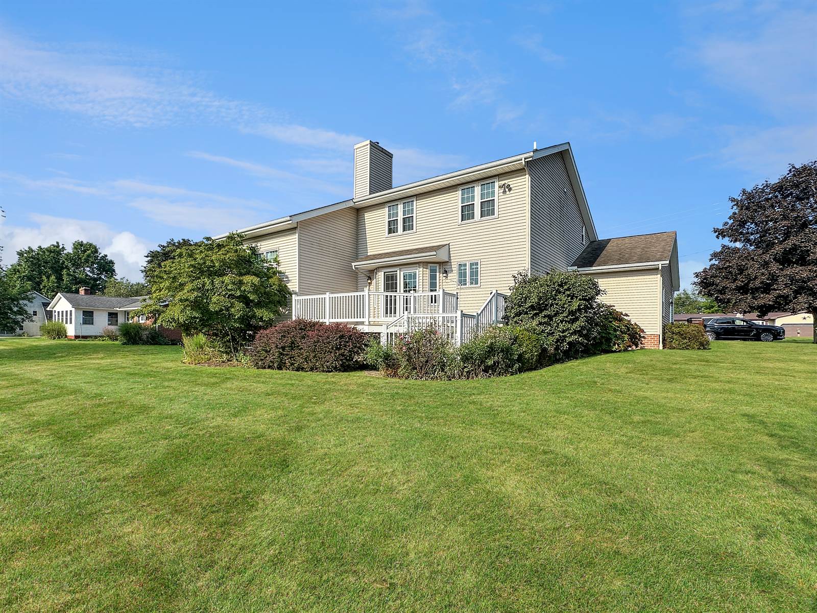 536 N Union, Loudonville, OH 44842